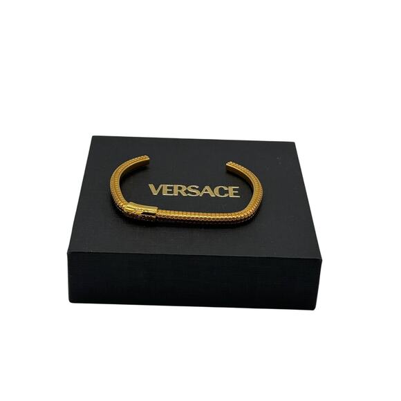 New With Tags Versace Dylos Cuff Bracelet*SIZE SMALL*BOX INCLUDED - Picture 2 of 6